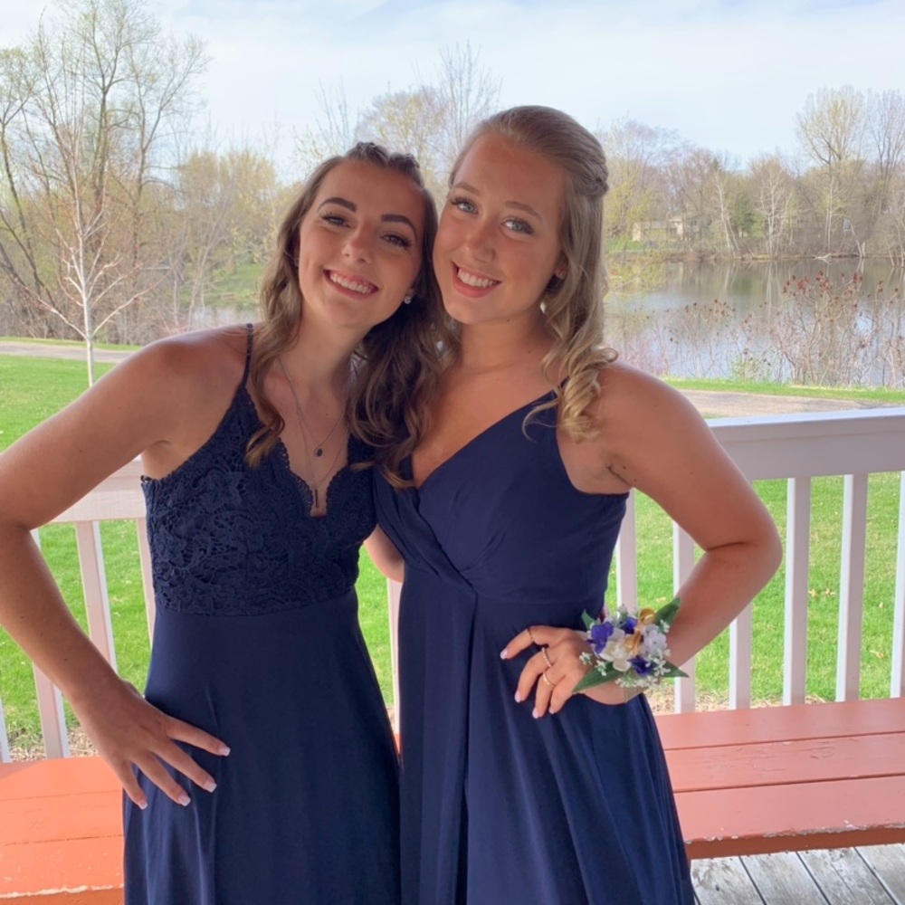 PROM/FORMAL DRESS - Picture 6 of 6